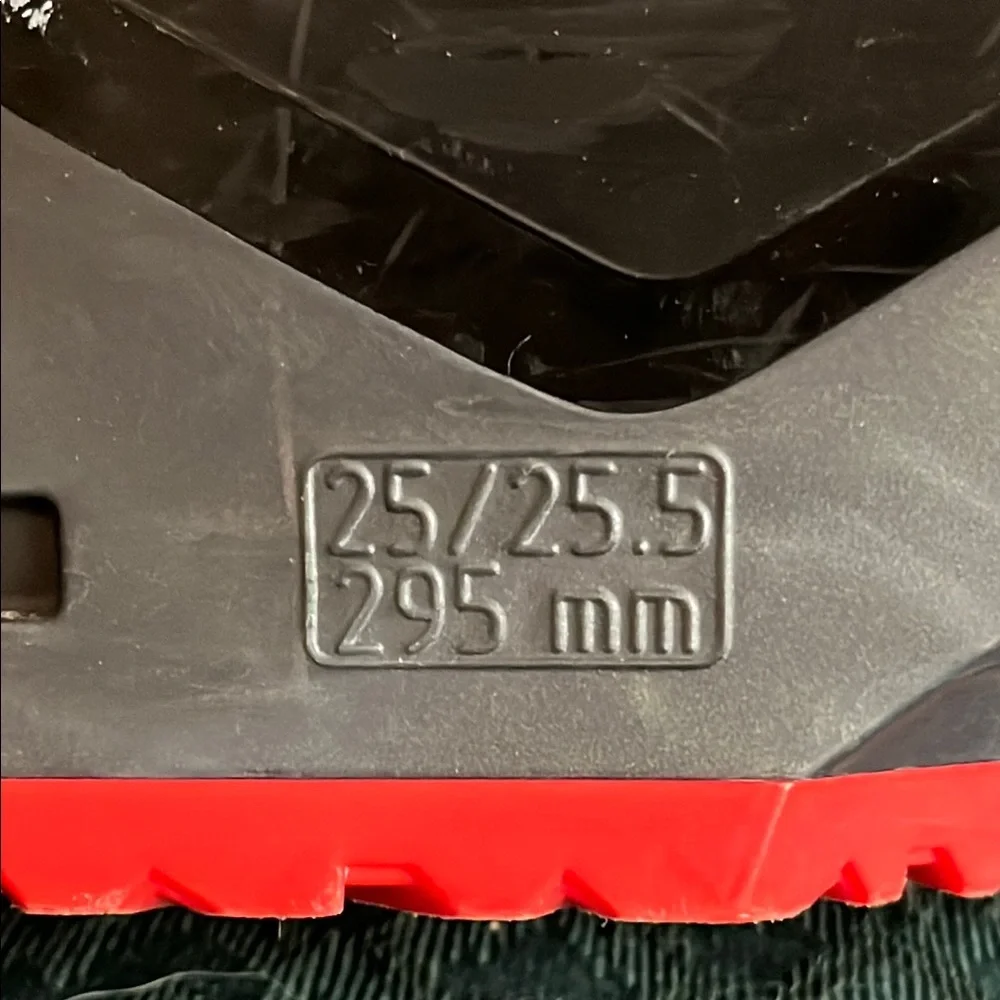 Men's Black Ski Boots
